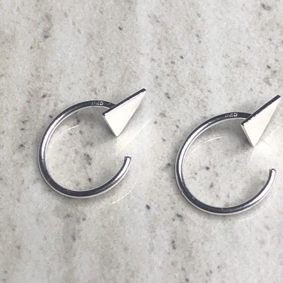 925 Sterling Silver Triangle Ear Hugger Earrings - Picture 5 of 16